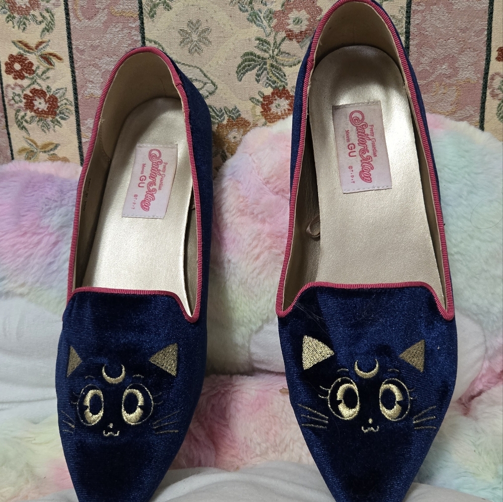 GU Sailor Moon Luna flats